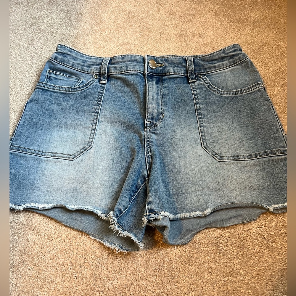 SOLD!! Tommy Bahama Boracay Island denim light blue Sz 8